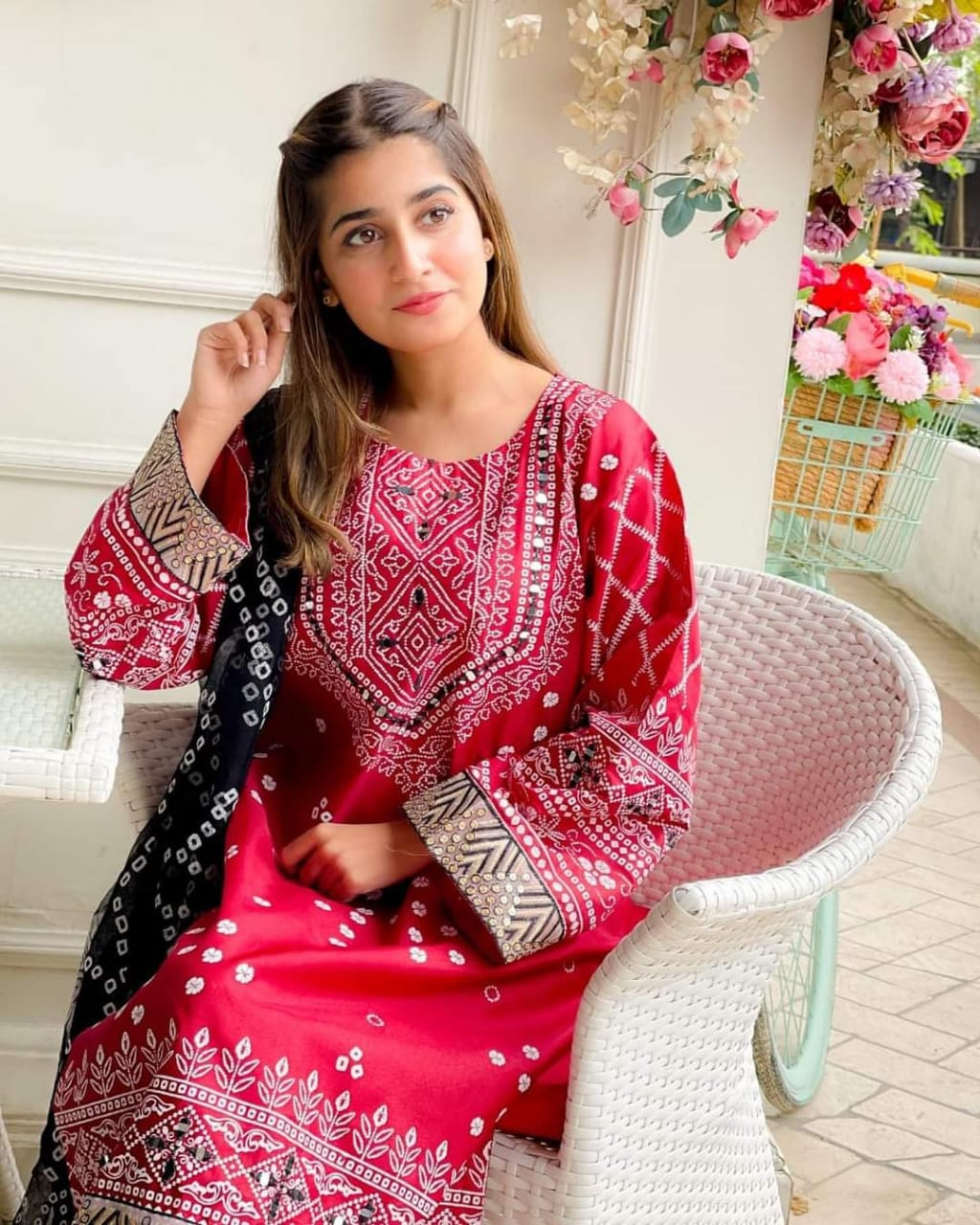 Chunri Silk 3-Piece Embroidered Suit