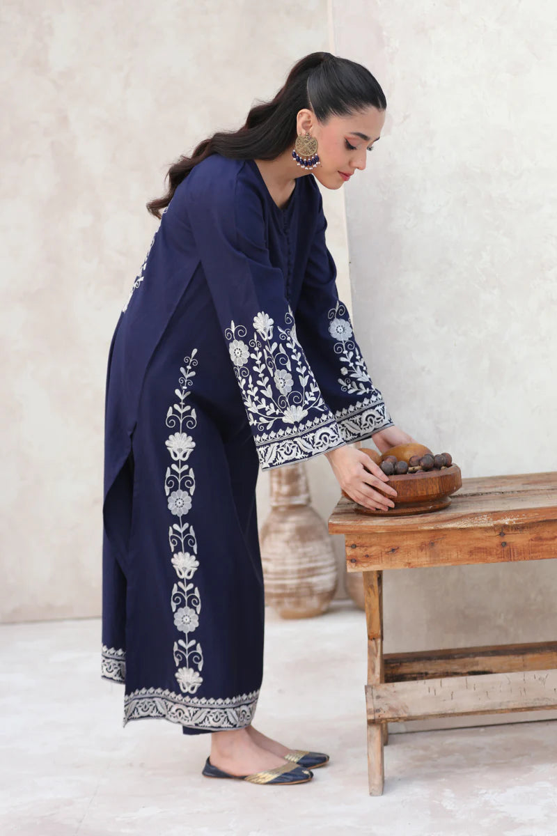 Noor-e-Nazakat LONG LENGTH (Navy & White) - Embroidered Dress